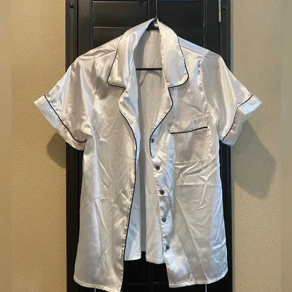 White Satin/ Silk pajama set - Picture 1 of 3